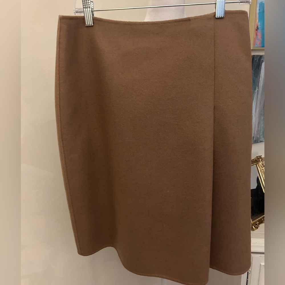 Max Mara Weekend Cucito a Mano 100% Wool Camel skirt- size 12
